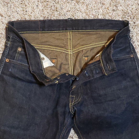 Strike Gold Selvedge Denim - Picture 2 of 4